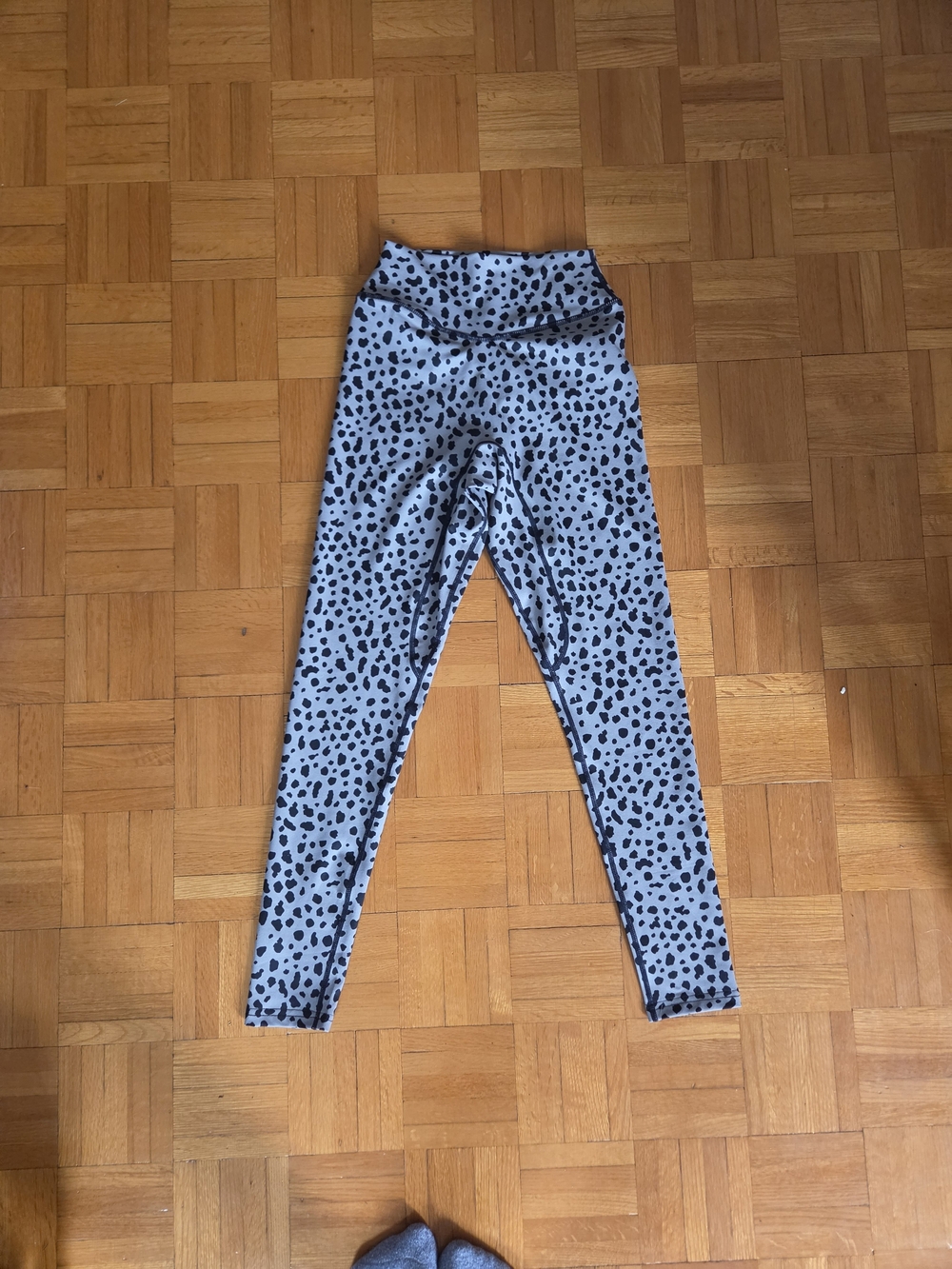 Women Vitality Leopard Print Active Leggings - Light Gray Size Small